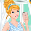 Cinderella Selfie Lover
